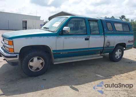 1994 Chevrolet Gmt-400 K1500 z USA, uszkodzony, nr VIN 2GCEK19H7R1104291